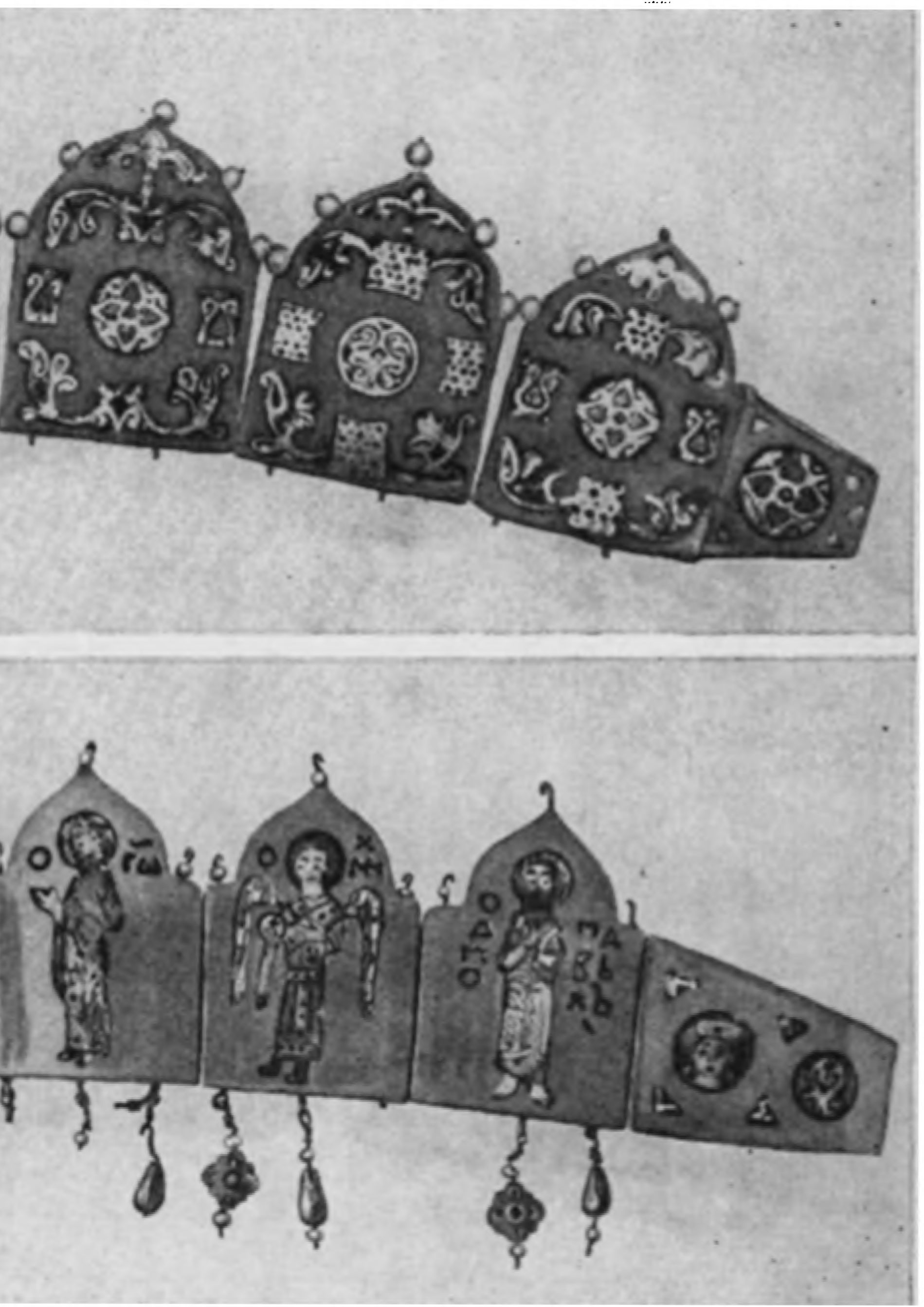 Золотые диадемы XII—XIII вв. из состава кладов, зарытых в землю во время нашествия Батыя в 1240 г